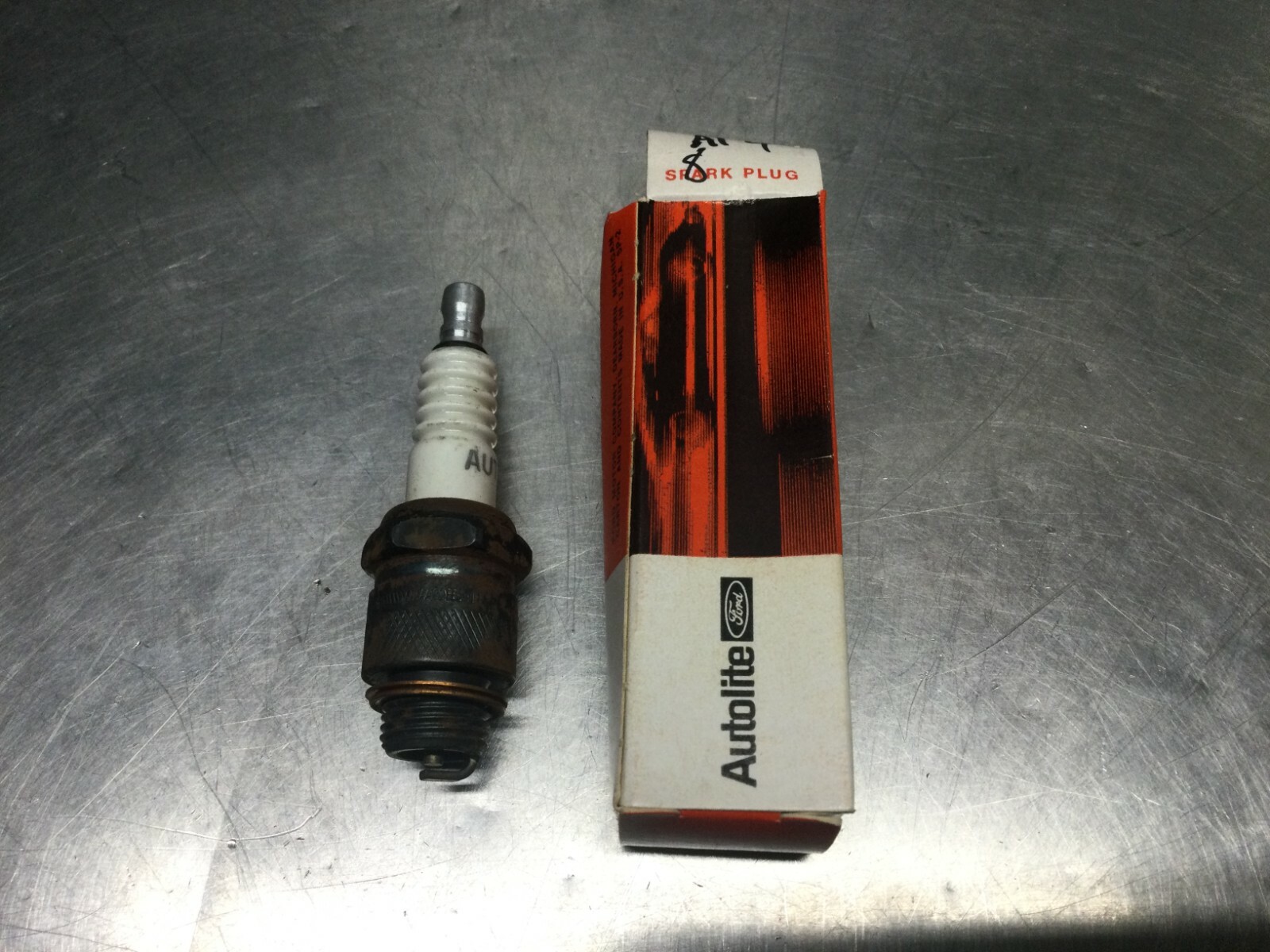 AUTO LITE SPARK PLUG AT4 t256