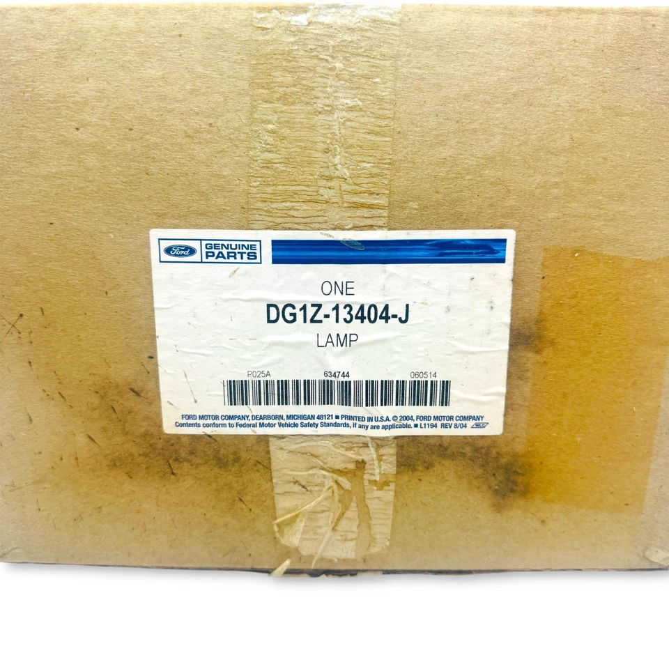 Ford DG1Z-13404-J Tail Lamp Assembly fits Taurus Police Interceptor Sedan, OEM - Image 4 of 4