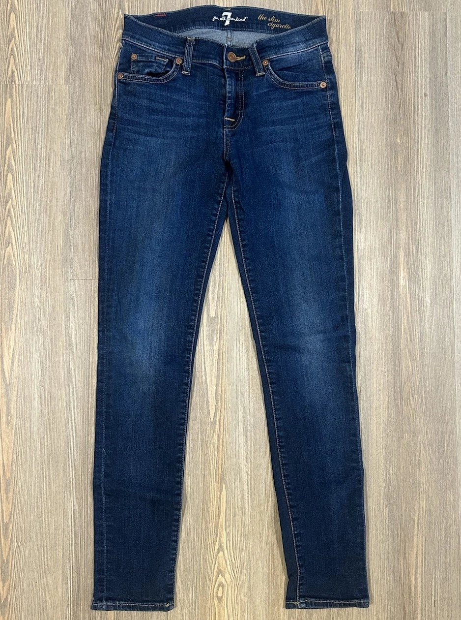 Cigarette Jeans Women's Trends for 2025: Style Meets Comfort