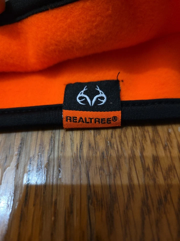 Realtree Max-1 XT Camouflage/Hunter Orange Neck Gaiter. New. - Image 3 of 4