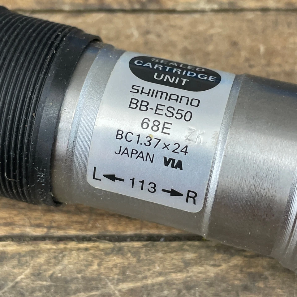 Vintage Shimano Octalink V2 Bottom Bracket BB-ES50 BB-ES51 113 mm 68 mm 1.37 24t - Image 2 of 4