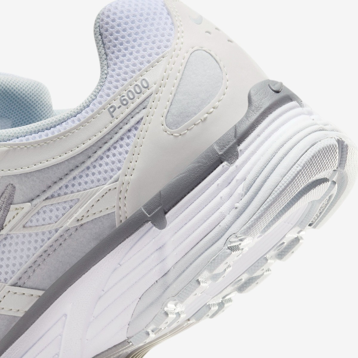 [NIKE]★Women's P-6000 White/Wolf grey★FV6603-101 Amazon.com | NIKE Women's Sneaker, MTLC Summit Wht White