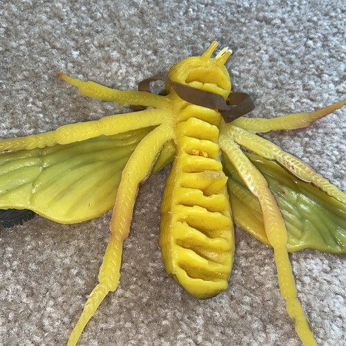 Four Vintage 1980s Rubber Insects - Picture 7 of 9