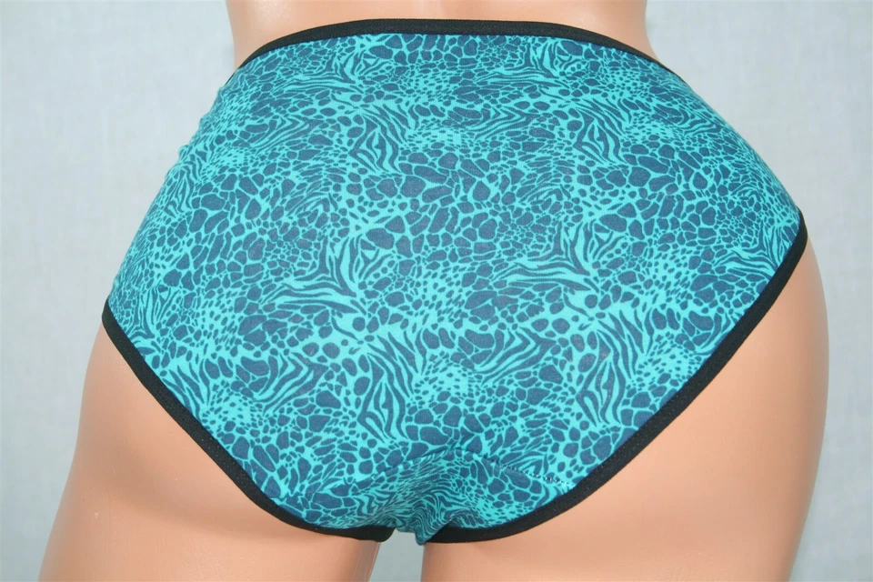 Bikini de Tanga Negro con Bandas, Verde con Estampado Animal Azul Talla L Foto 2 de 2