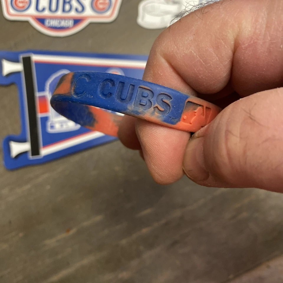 Набор магнитов Chicago Cubs 2016 World Series Champions Team плюс 2 браслета - Изображение 2 из 4