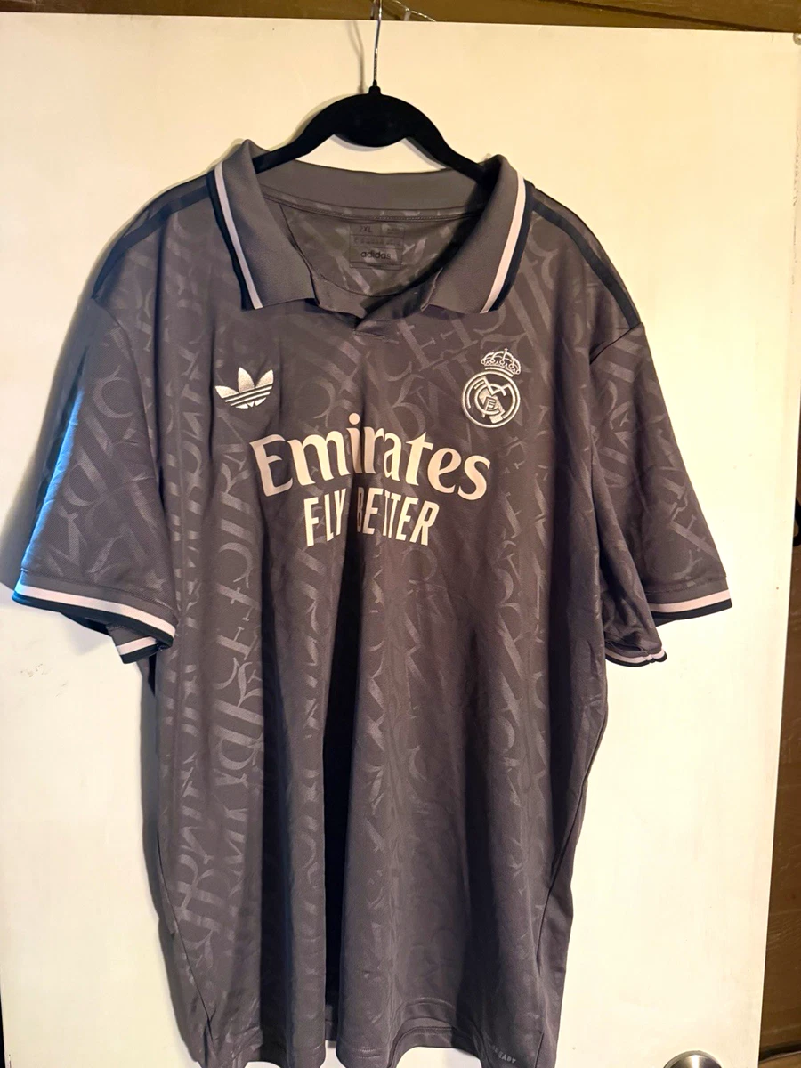 Preços baixos em Real Madrid Tamanho 2XL Camisas de futebol Clube
