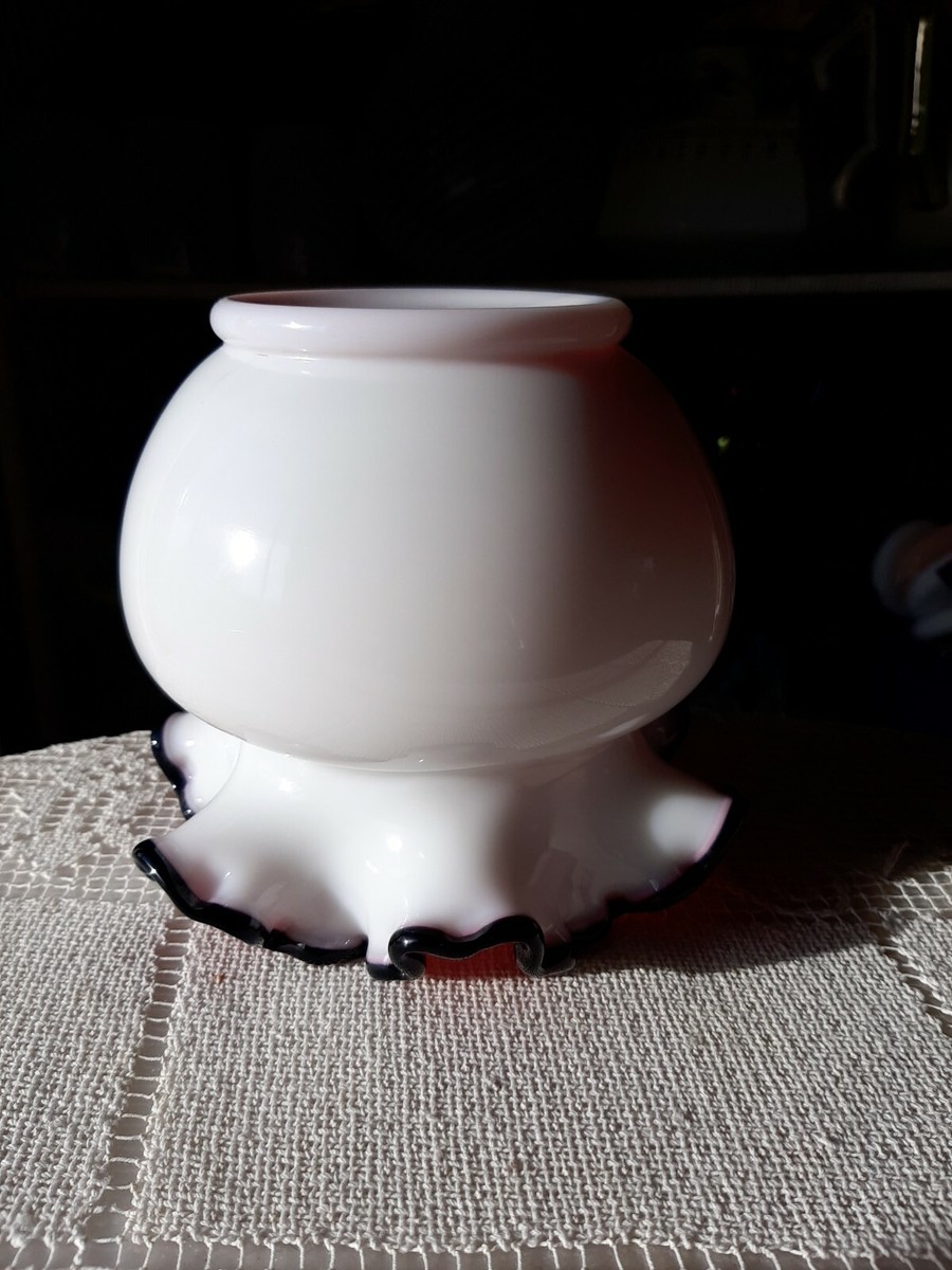ヴィンテージローズボウル Vintage Fenton Black Rose Crest LG ROSE BOWL! EXCEPTIONALLY