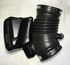 2010-2011 BUICK LACROSSE AIR CLEANER HOSE DUCT NEW GM # 13250251