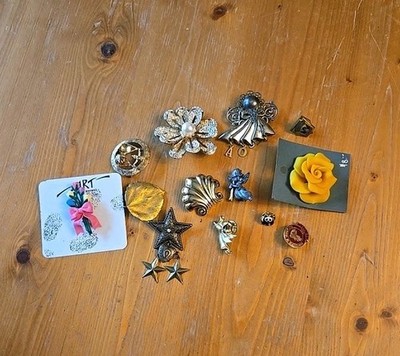 Grandma's Vintage +Mod Costume  Jewelry Brooch Lot Free Shipping 