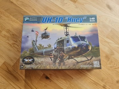 Kitty Hawk 80154 UH-1D Huey in 1:48 Neu+OVP
