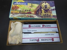 HO SCALE ATHEARN SOUTHERN PACIFIC 40' PIGGY BACK TRAILER VANS KIT