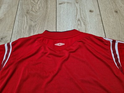 UMBRO - イングランド代表レプリカ　2004-06　サイズ：Ｍ　上下セット　未着用 UMBRO - イングランド代表レプリカ 2004-06 サイズ：M 上下