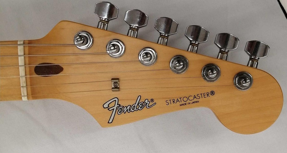 FENDER JAPAN STRATOCASTER Electric Guitar-11 | eBay