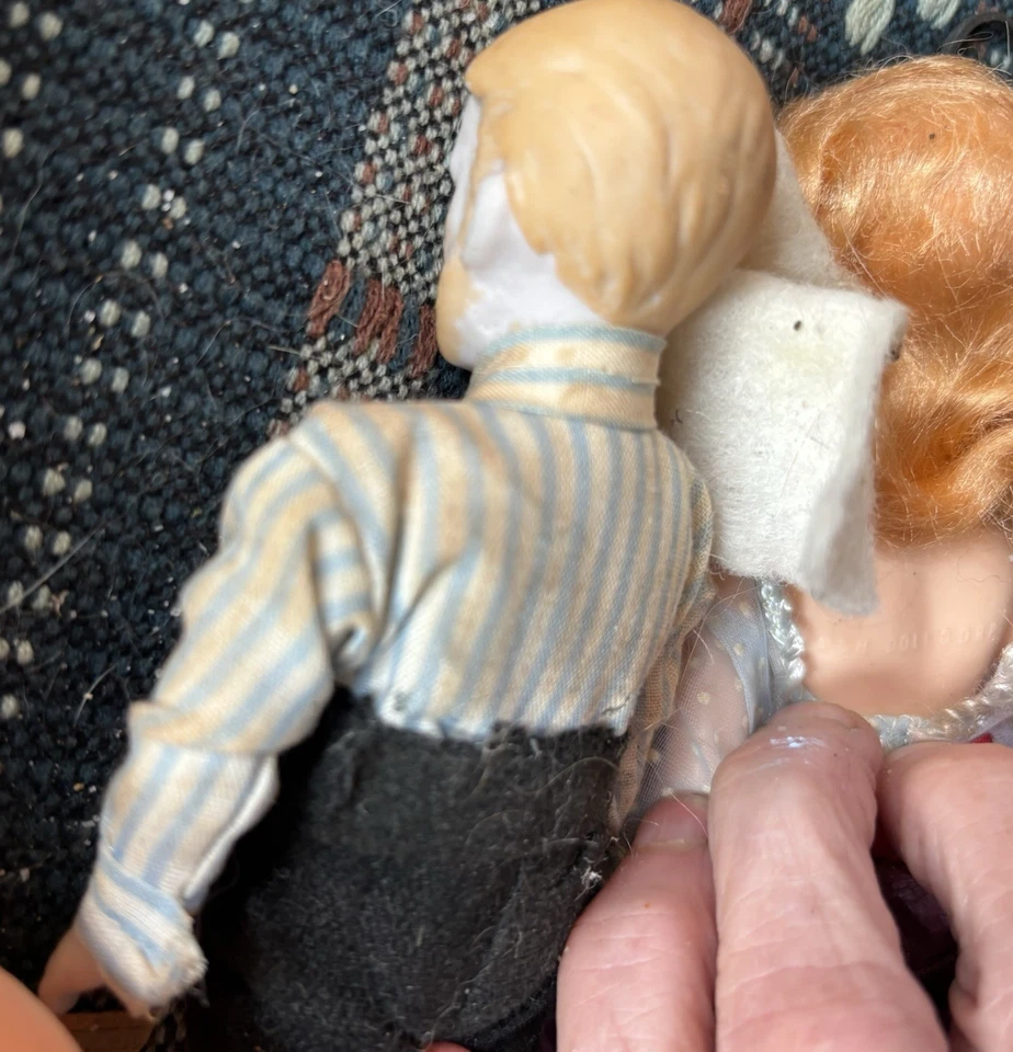 Lote ecléctico de muñecas vintage: 3 moda, 1 bisque, 1 kewpie Foto 2 de 4