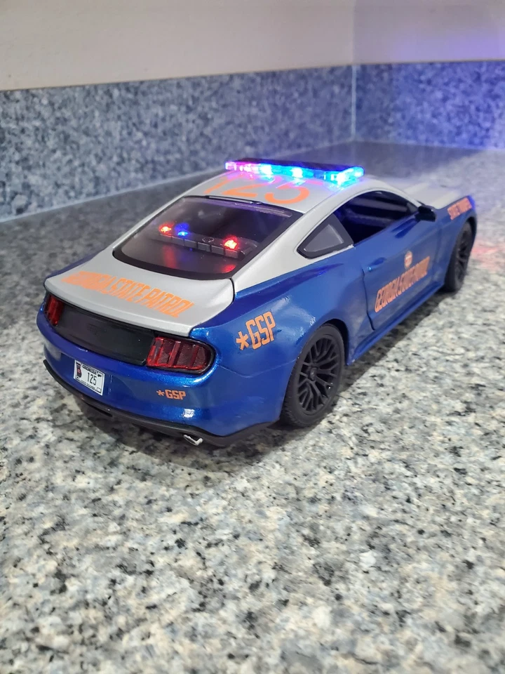 Georgia State Trooper Ford Mustang w/ All Flashing Lights - Image 4 of 4