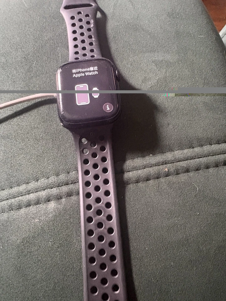 Apple Watch Series 9, photo 3 of 4