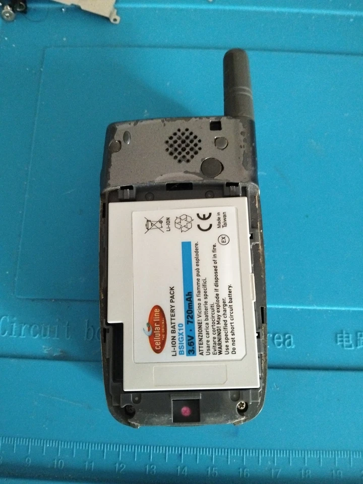 Cellulare Gsm Vintage Sharp GX10i Vodafone Da Collezione - Immagine 3 di 4