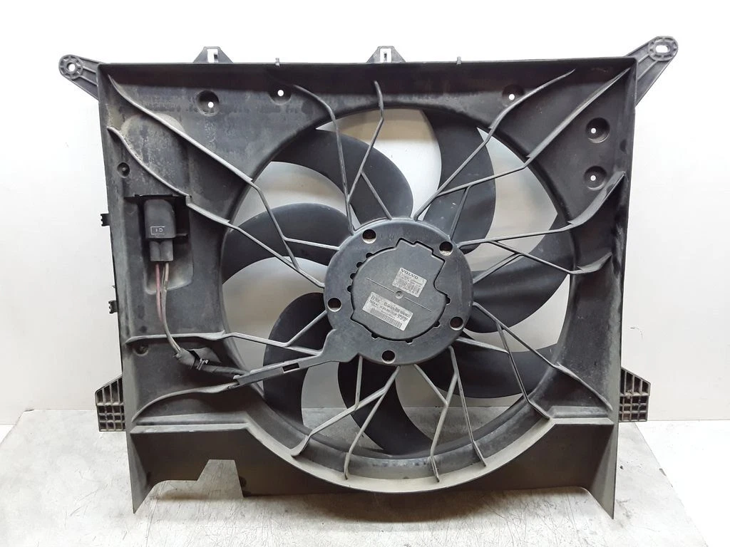 Volvo XC90 2008 Diesel radiator cooling fan 30776236 LGI52042 | eBay