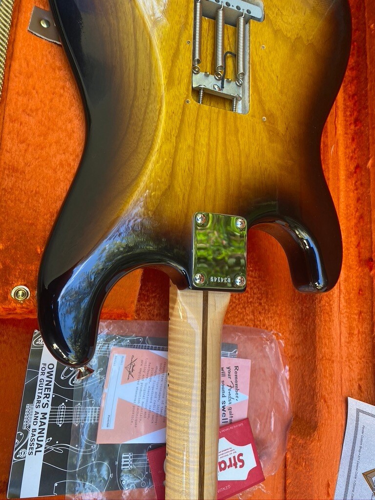 fender custom shop NOS ストラトキャスター1956 s-l400.jpg