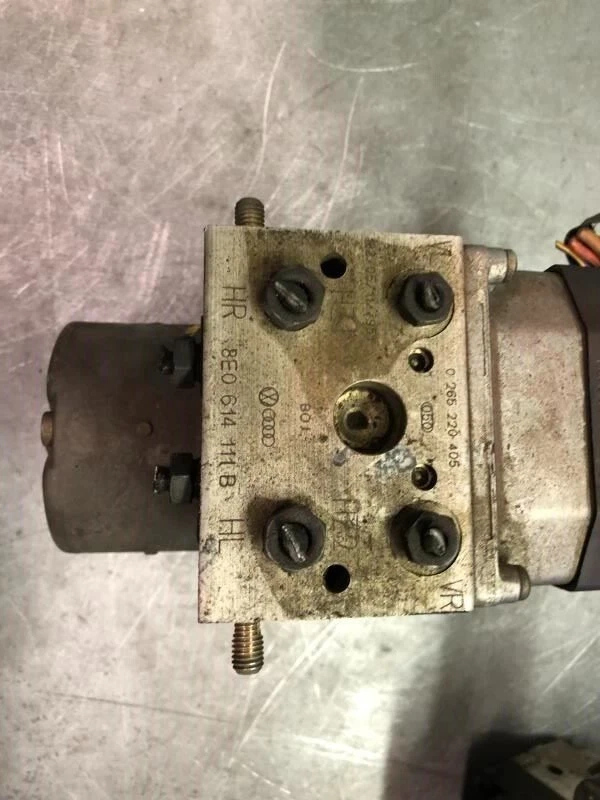 Conjunto de piezas de freno antibloqueo 2000-2002 convertible tracción delantera para AUDI A4 TRACCIÓN DELANTERA Foto 4 de 4