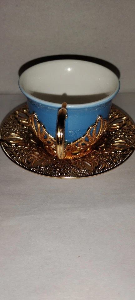 Tazas y platillos para té, café y chocolate caliente Foto 2 de 4