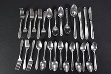28 Pieces 'Fleurette' Pattern Flatware By Home Concepts Japan Stainless
