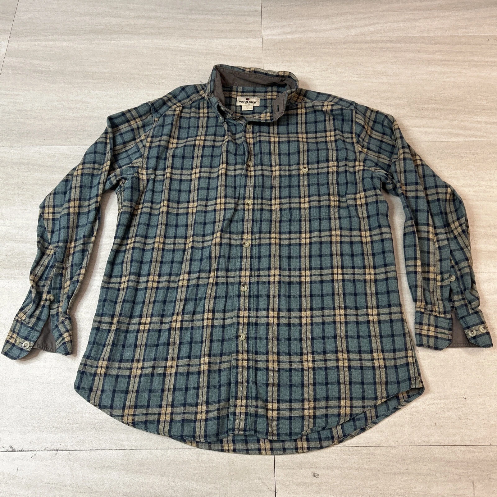 Woolrich Shirt Mens Medium Blue Tan Plaid Long Sleeve Button Up Vented Outdoor