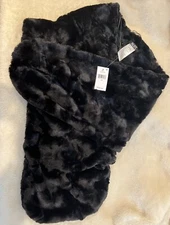 SL fashions faux fur pull through wrap black one size MSRP $99