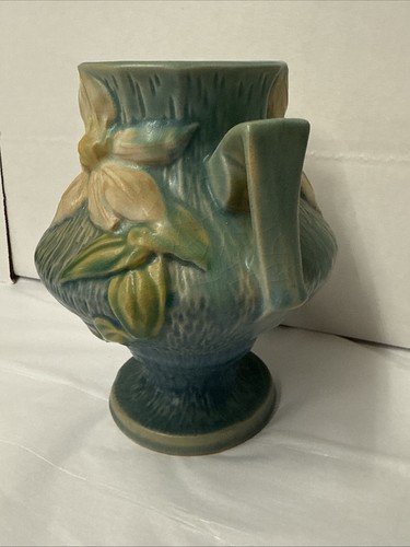 Vtg. Roseville Clematis Double Handled Vase #188-6” Blue & White Flower - Picture 10 of 15