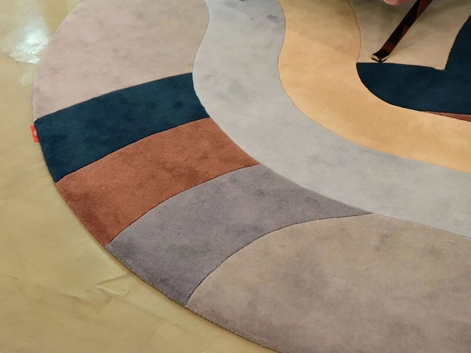 Women weaver Round Multi Color Hand-Tufted Wool Rug (No Additional Fees) - Image 4 of 4