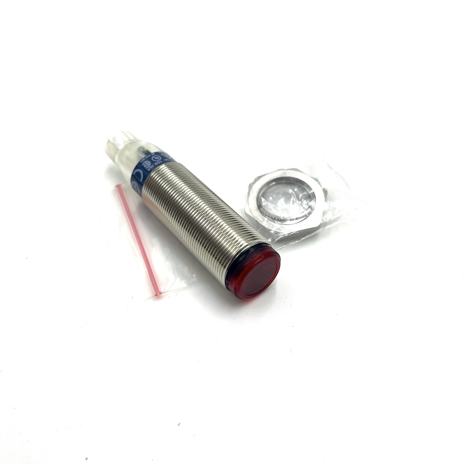 Photoelectric Proximity Sensor XUB0BPSNM12 Telemecanique 120mm - 15m PNP M12 4-P