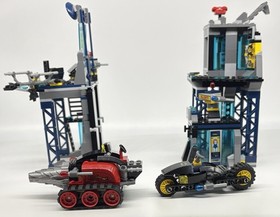 Lego 6860 The Batcave 100% Complete All Mini Figs & Manual