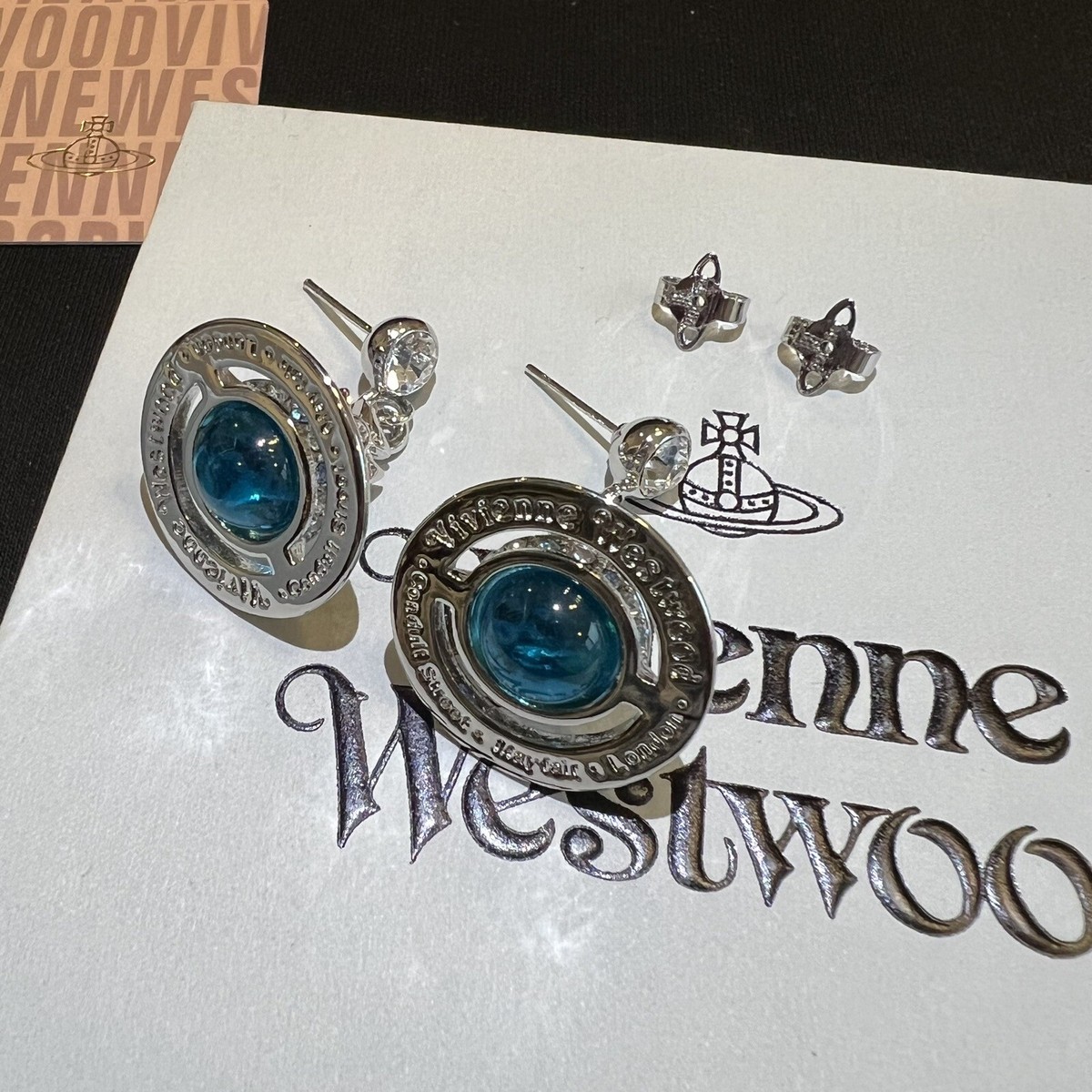 ☆Vivienne Westwood☆ ORB Logo 6201032Y 02P102 SM Earring Ea