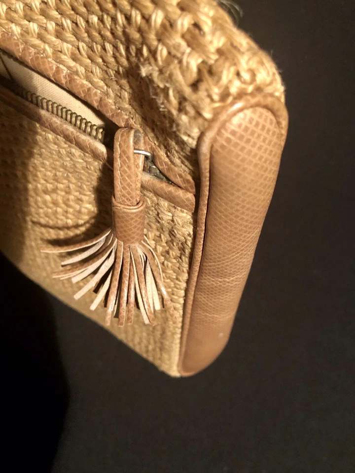 Botegga Veneta Woven Fiber And Leather Handbag Vintage 1970’s Great CONDITION - Image 3 of 4