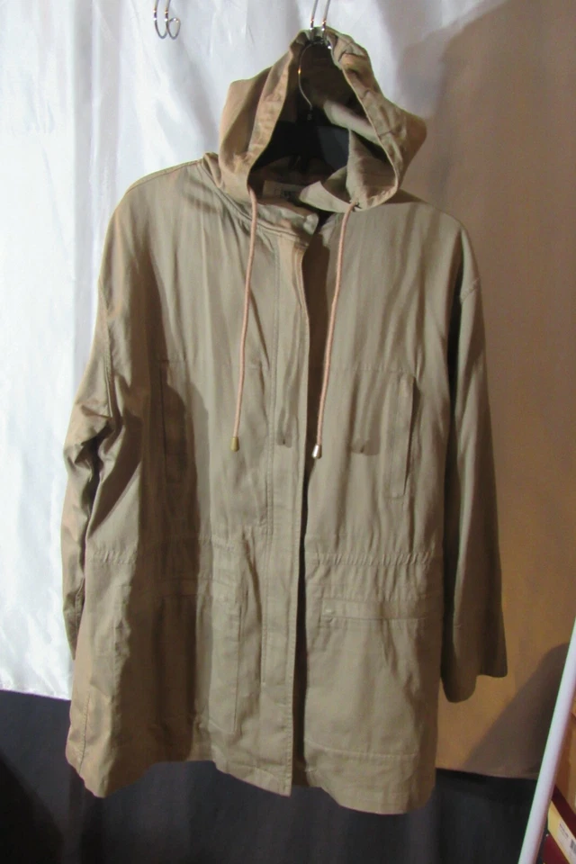 Women Khaki Zip Front Anorak w/Drawstring Hood/Removable Fleece lining Sz. Large - Image 3 of 4