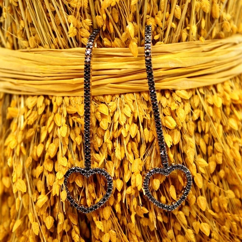 Pendientes Colgantes Infije En Oro Rosa 18k con Diamante Negros Y Corazones - Imagen 2 de 4