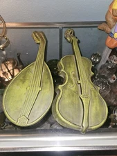 #18 Vintage ROYAL Cast METAL Violin Mandolin Wall Art  MID CENTURY 1960s 