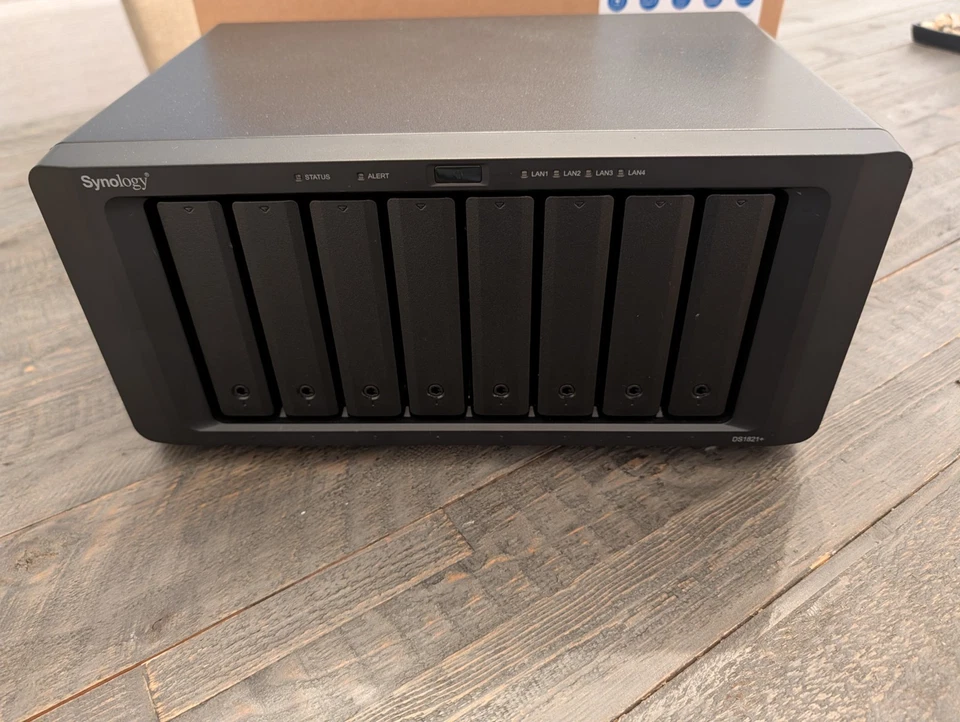 Synology DS1821+, 24TB Storage, 32GB Ram, 10G SFP+, 10 Surveillance Station Lic. - Image 3 of 4
