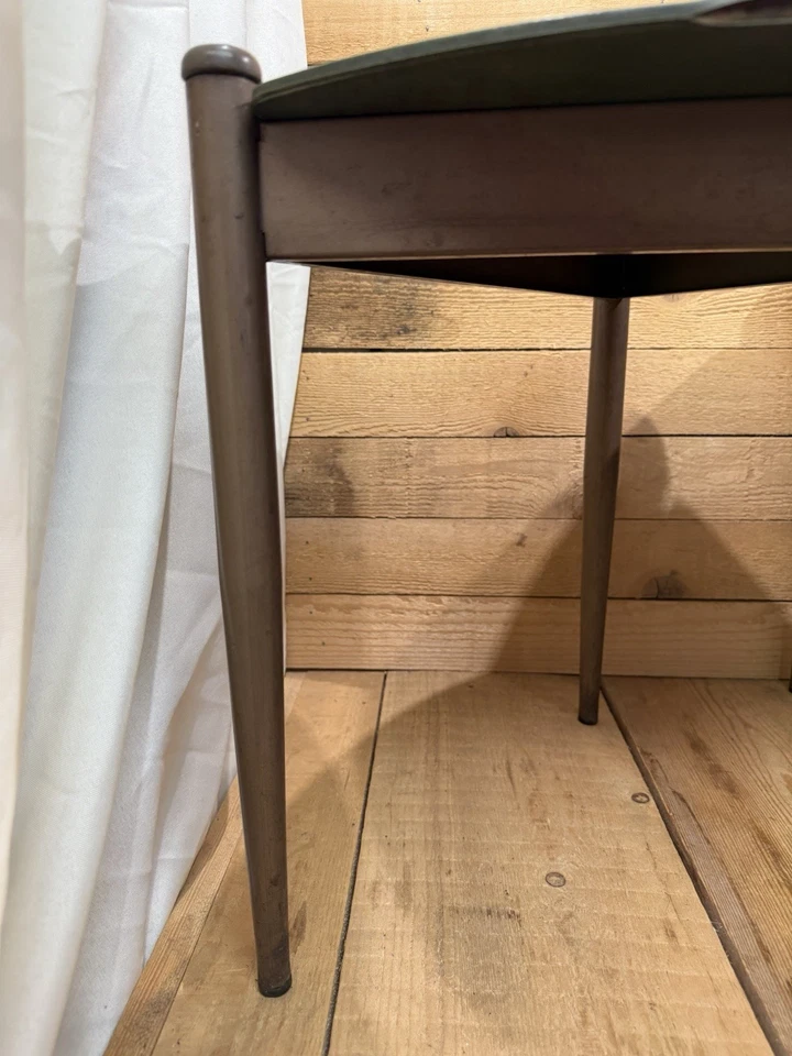 Juego De 2 Mesas De Selección De Guitarra Lu Van MCM Anidación DE COLECCIÓN Verde Aguacate y Marrón Foto 4 de 4