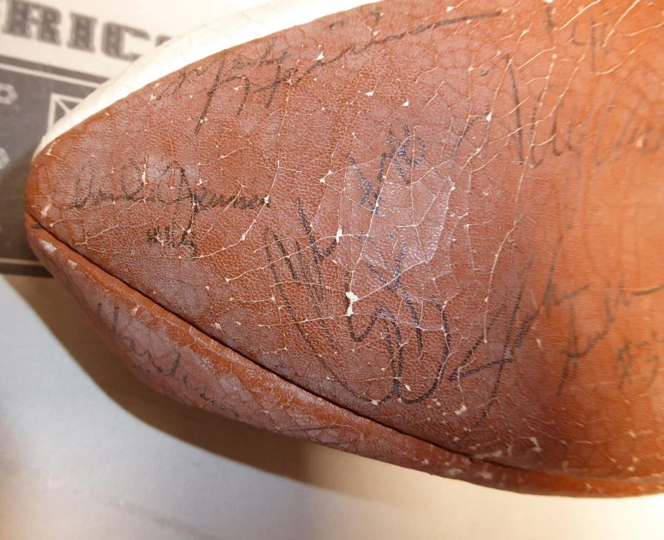 Dan Fouts Kellen Winslow 1986 Chargers Team 28x Signed Football PSA/DNA COA Auto - Image 3 of 4