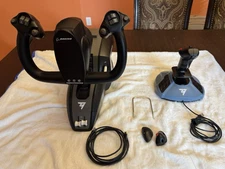 Thrustmaster TCA Yoke Boeing Edition & TCA Sidestick Airbus Edition COMBO