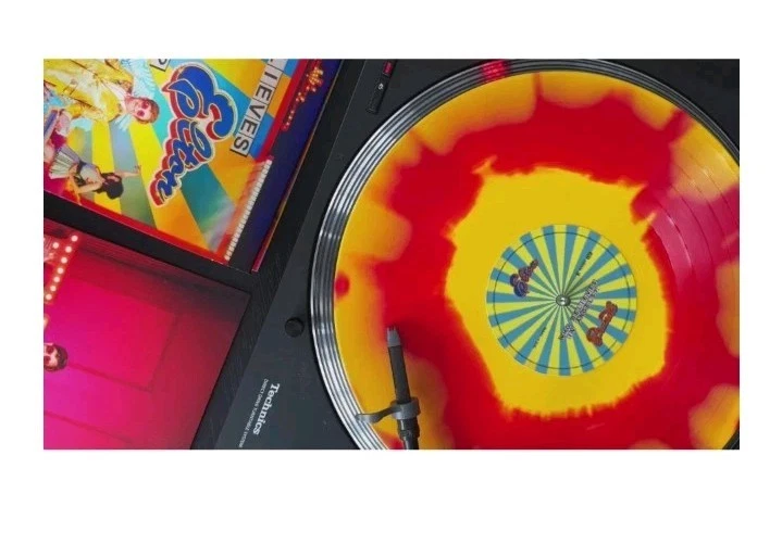 Elton John & Brandi Carlile Vinyl Who Believes In Angels Blood Records Limited  - Image 4 of 4