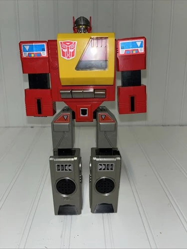 Vintage Transformers G1 Blaster Action Figure 1984 Hasbro Boombox Radio