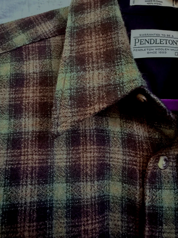 PENDLETON LODGE or OUTDOOR SHIRT LODEN GREEN & BROWN SIZE LARGE - Image 4 of 4