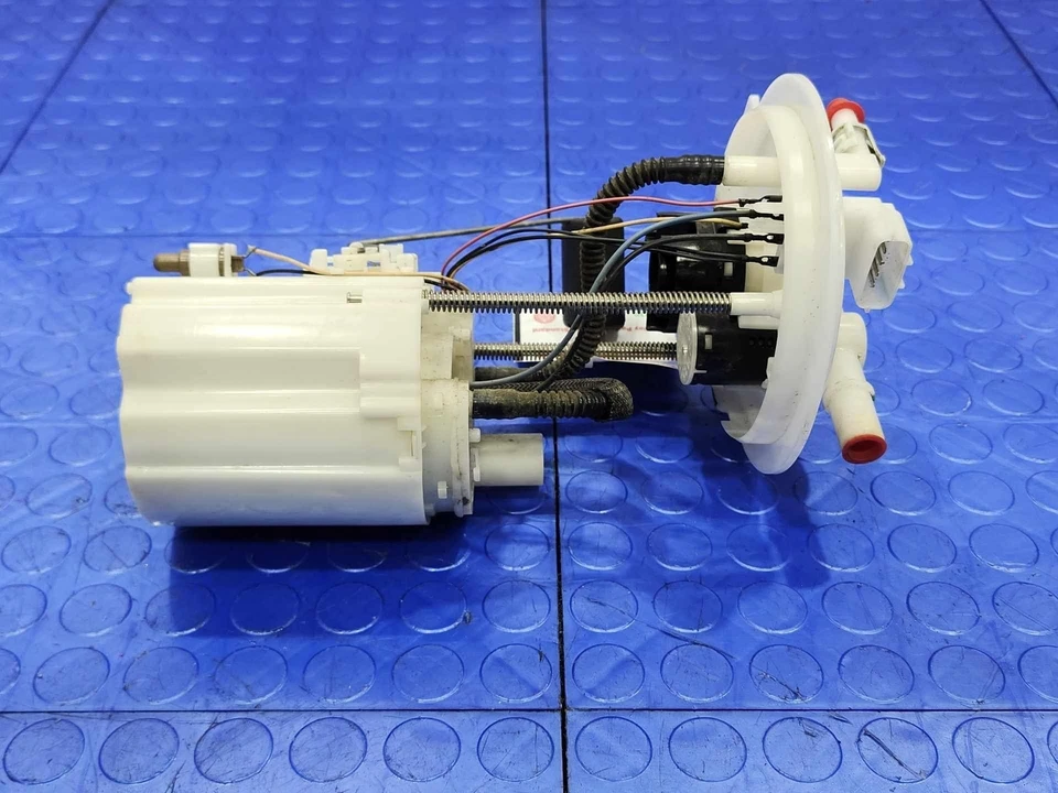 Nissan Versa 2012-2018 conjunto de bomba de combustible 1,6 L original OEM 170403AN0E Foto 4 de 4