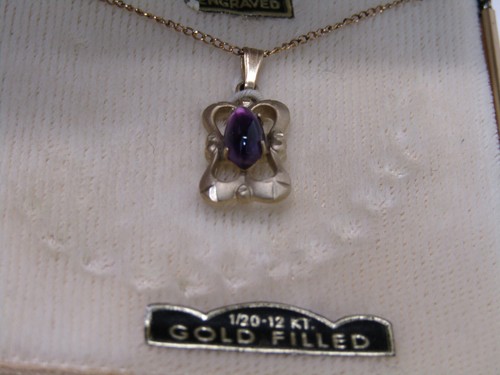 VINTAGE JEWELRY HAND CRAFTED PURPLE STONE PENDANT NECKLACE 12KT GOLD FILLED 14" - Picture 2 of 4