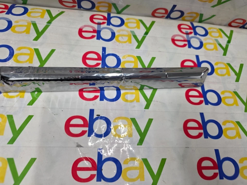 07-14 CADILLAC ESCALADE ESV EXT MOLDURA PUERTA DELANTERA TRASERA OEM CROMO DAÑADO Foto 2 de 4