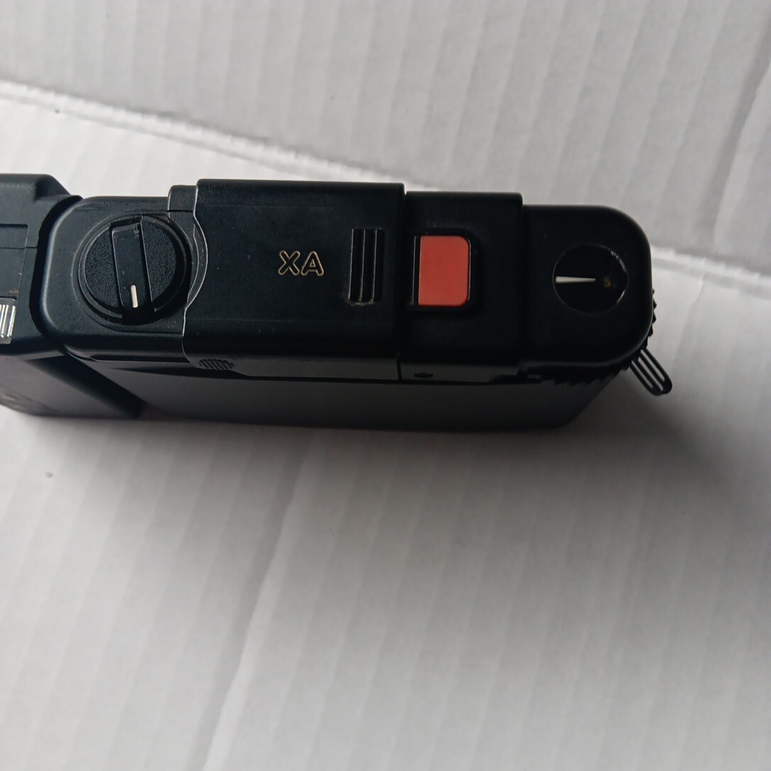 Olympus XA2 A11 35mm Film Point & Shoot Pocket Camera Black Olympus XA2 A11 35mm Film Point & Shoot Pocket Camera Black