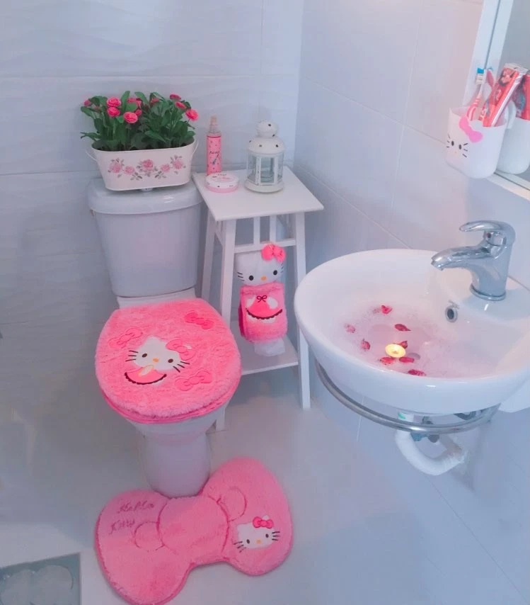 SANZH eliphs 4PCS Hello Kitty Bathroom Set Toilet Cover WC Seat Cover Bath  Mat Holder Pink/Rose Red (Pink) : : Home