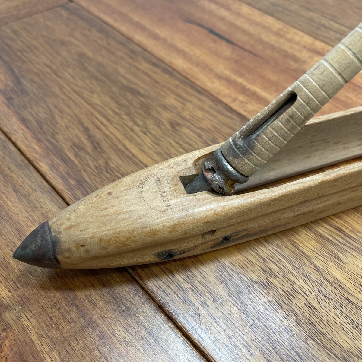 Wooden Shuttle Weaving Loom Textile Boat w Metal Tips 16 1/2